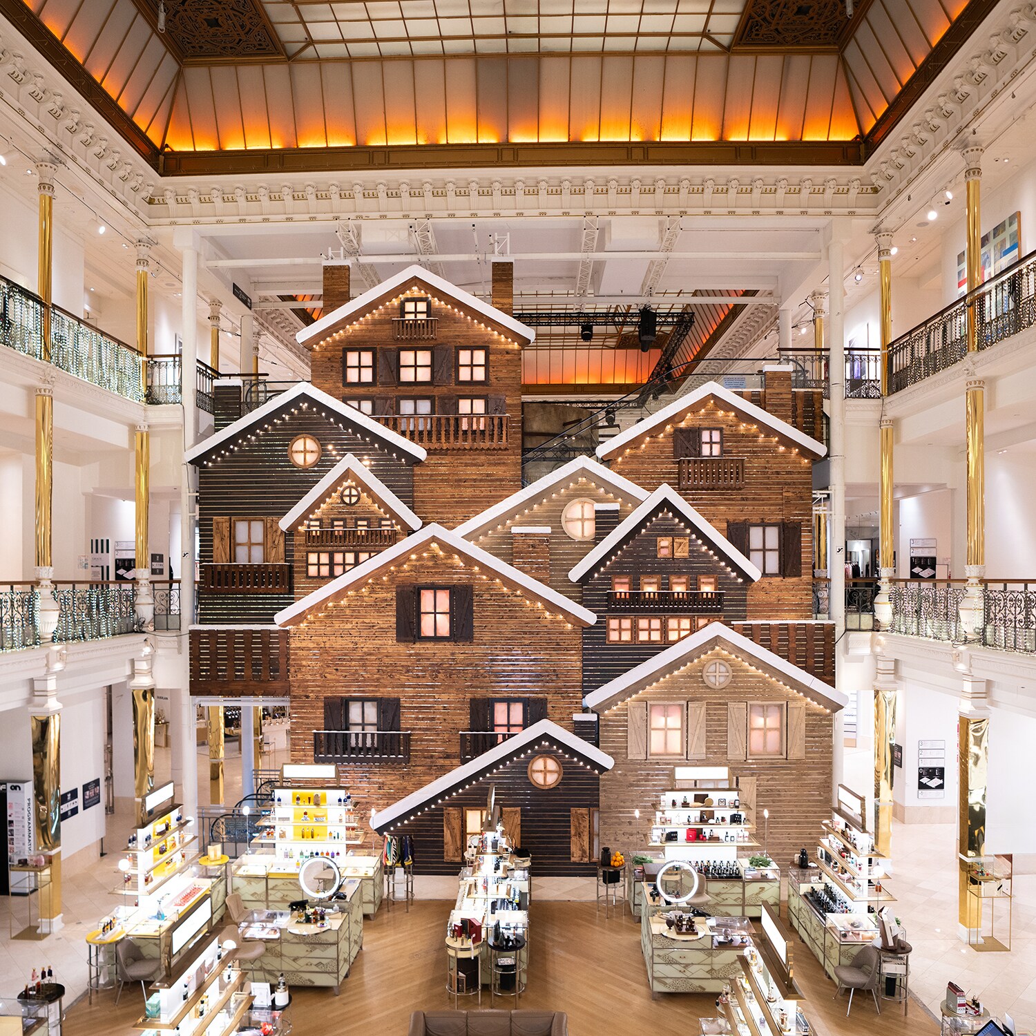 Retrospective: 170 Christmases at Le Bon Marché, already? Le Bon